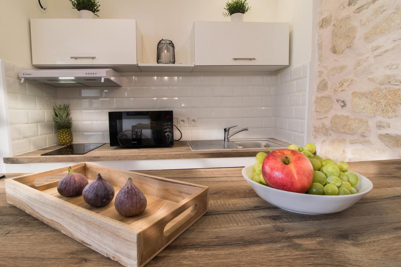 Appartement Cosy Nimes-Centre ภายนอก รูปภาพ