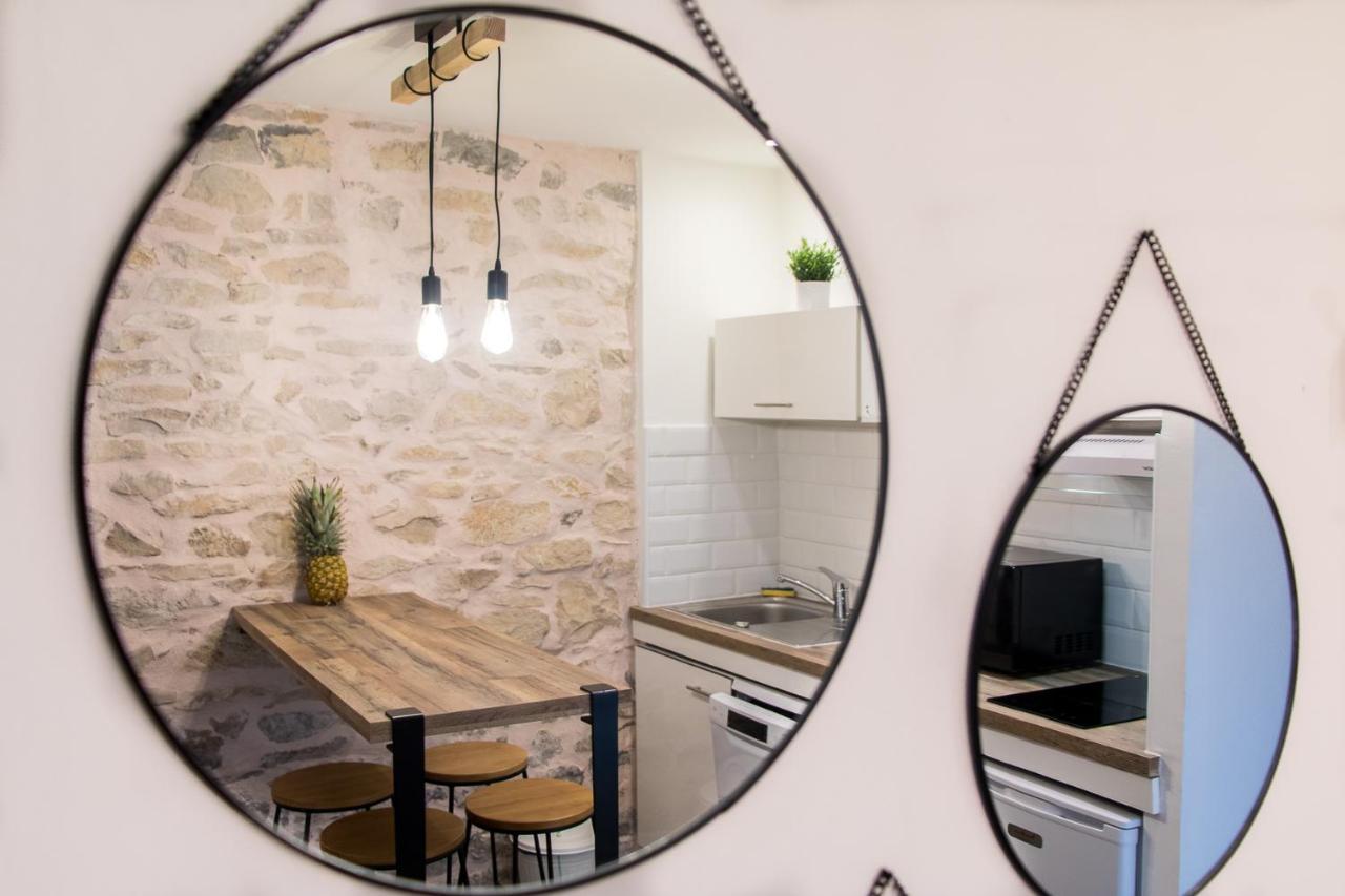 Appartement Cosy Nimes-Centre ภายนอก รูปภาพ