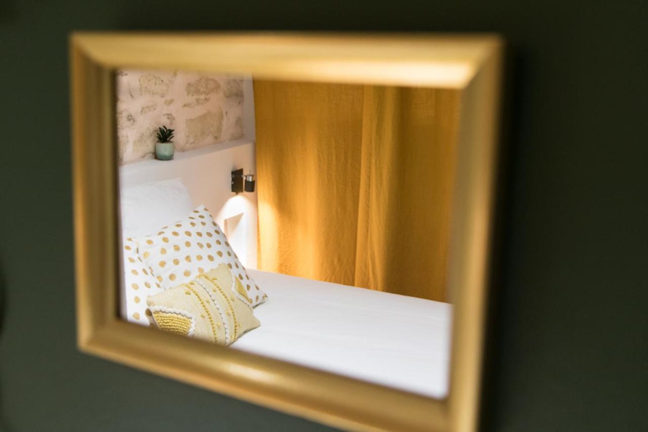 Appartement Cosy Nimes-Centre ภายนอก รูปภาพ