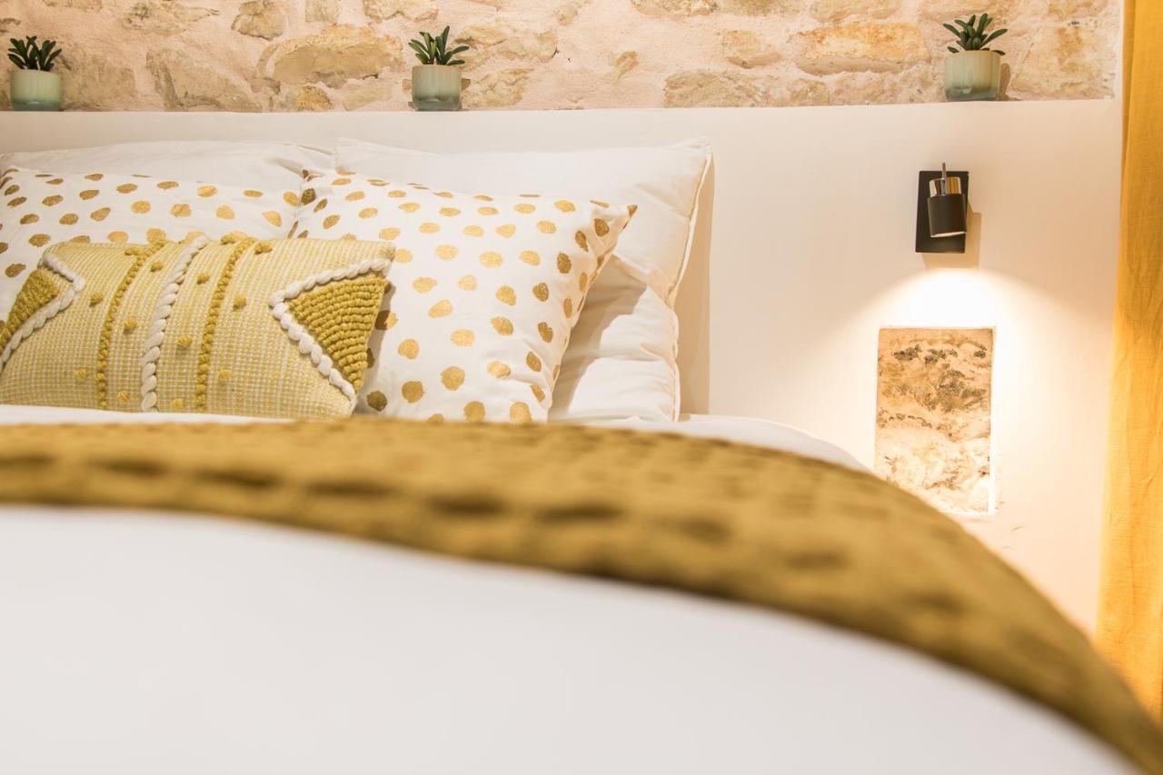 Appartement Cosy Nimes-Centre ภายนอก รูปภาพ
